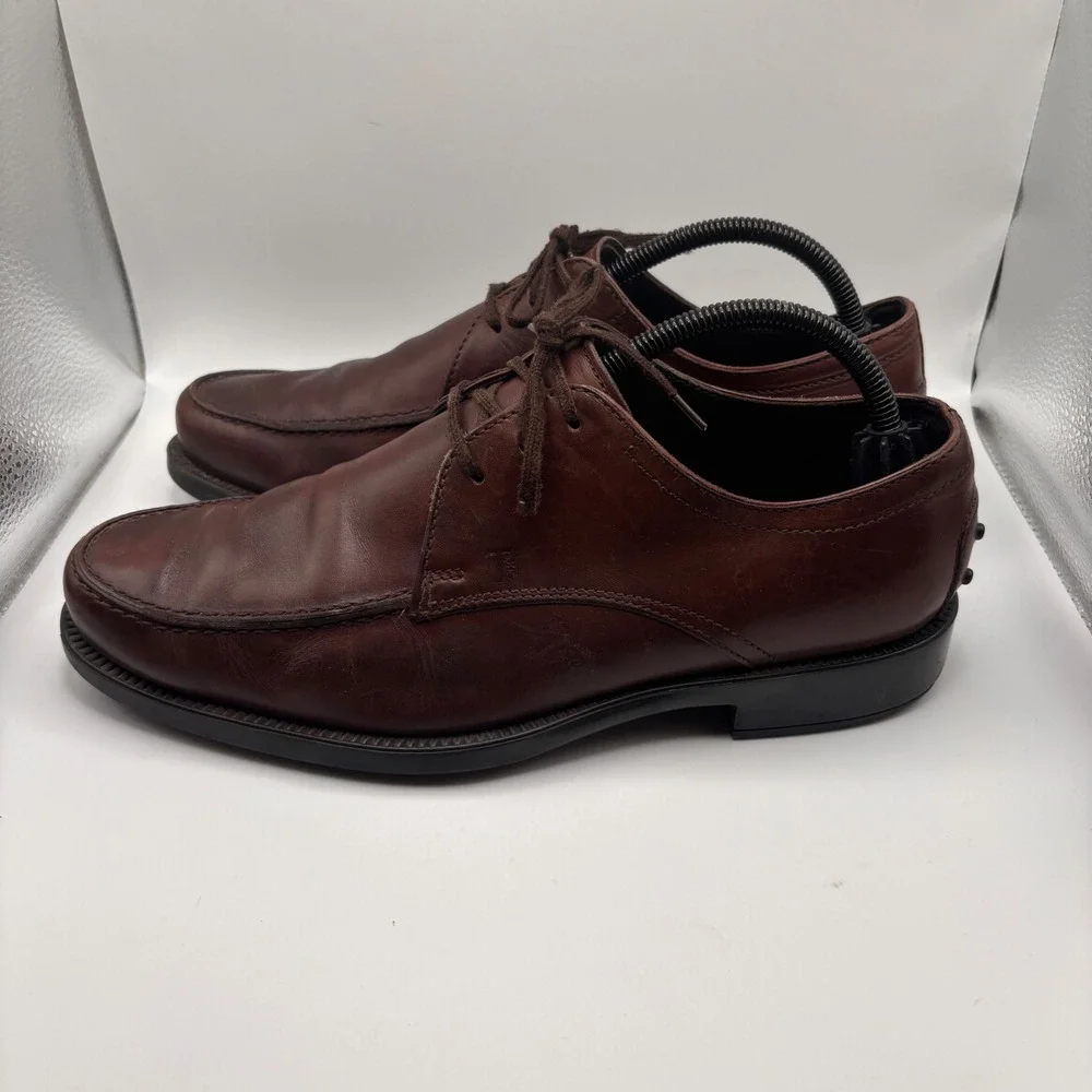 Tods Mens Brown Leather Moc Toe Derby Shoe Size 7.5 Made in Italy Luxury Loafers